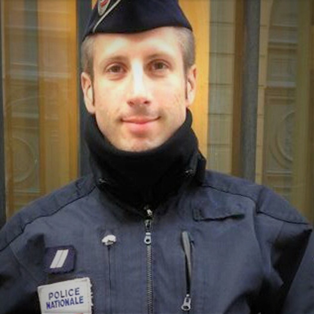 FRANÇA: Polícia morto em Paris era ativista gay com marido